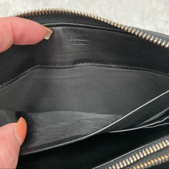 SOLD - PRADA NAPPA GAUFRE LEATHER ZIP AROUND WALLET NERO BLACK - Picture 9 of 11